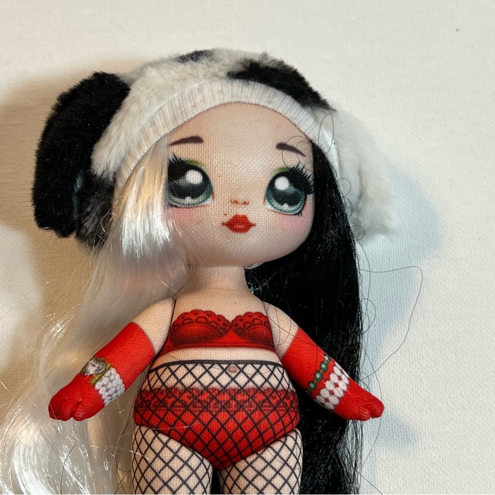 Na Na Na Surprise Doll Dottie DeMil Series 3